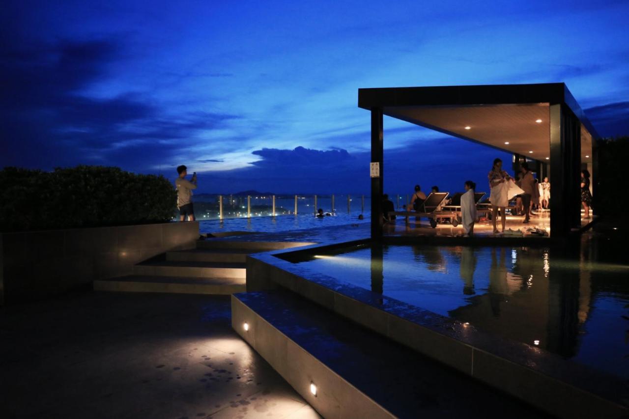 The Base Central Pattaya By Wcc Apartment Luaran gambar