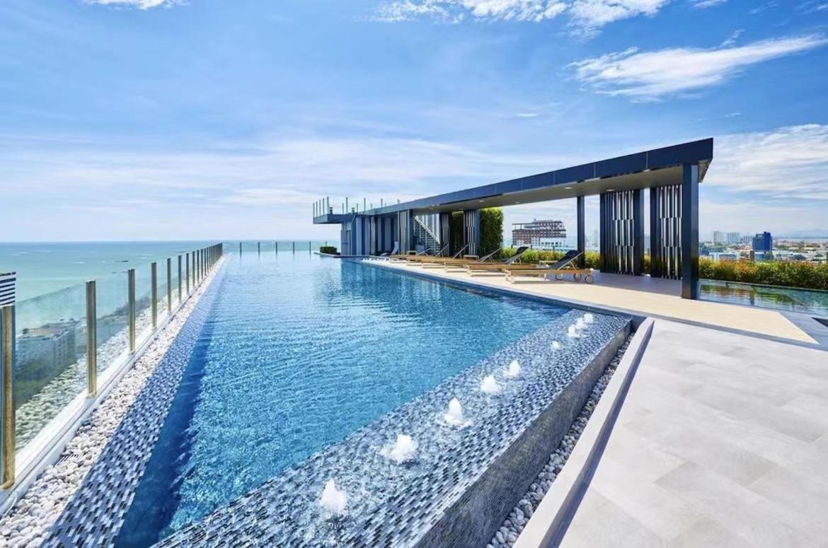 The Base Central Pattaya By Wcc Apartment Luaran gambar
