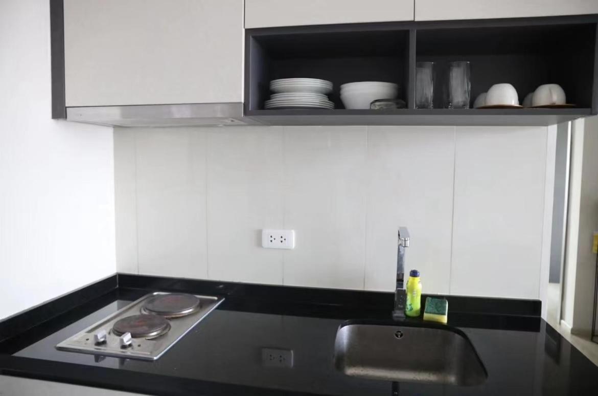 The Base Central Pattaya By Wcc Apartment Luaran gambar